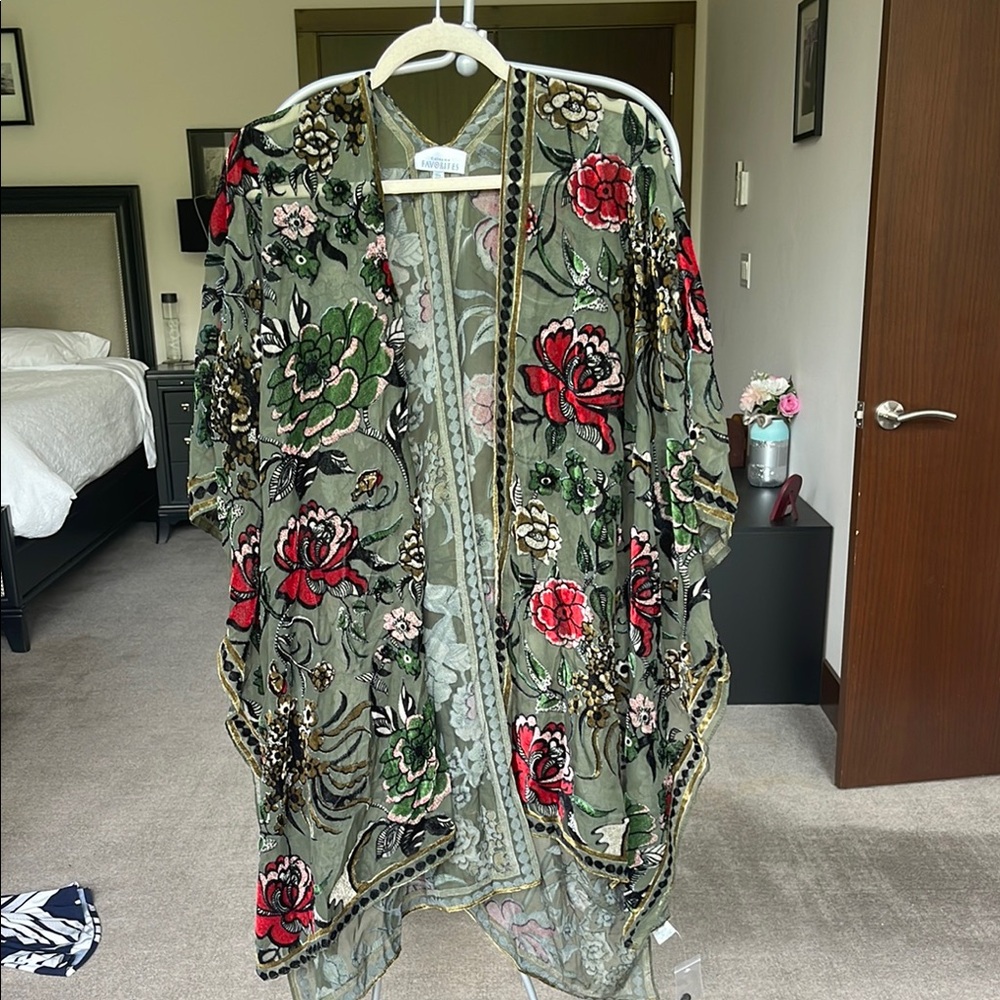 Floral Embroidered Convertible Kimono/Shawl